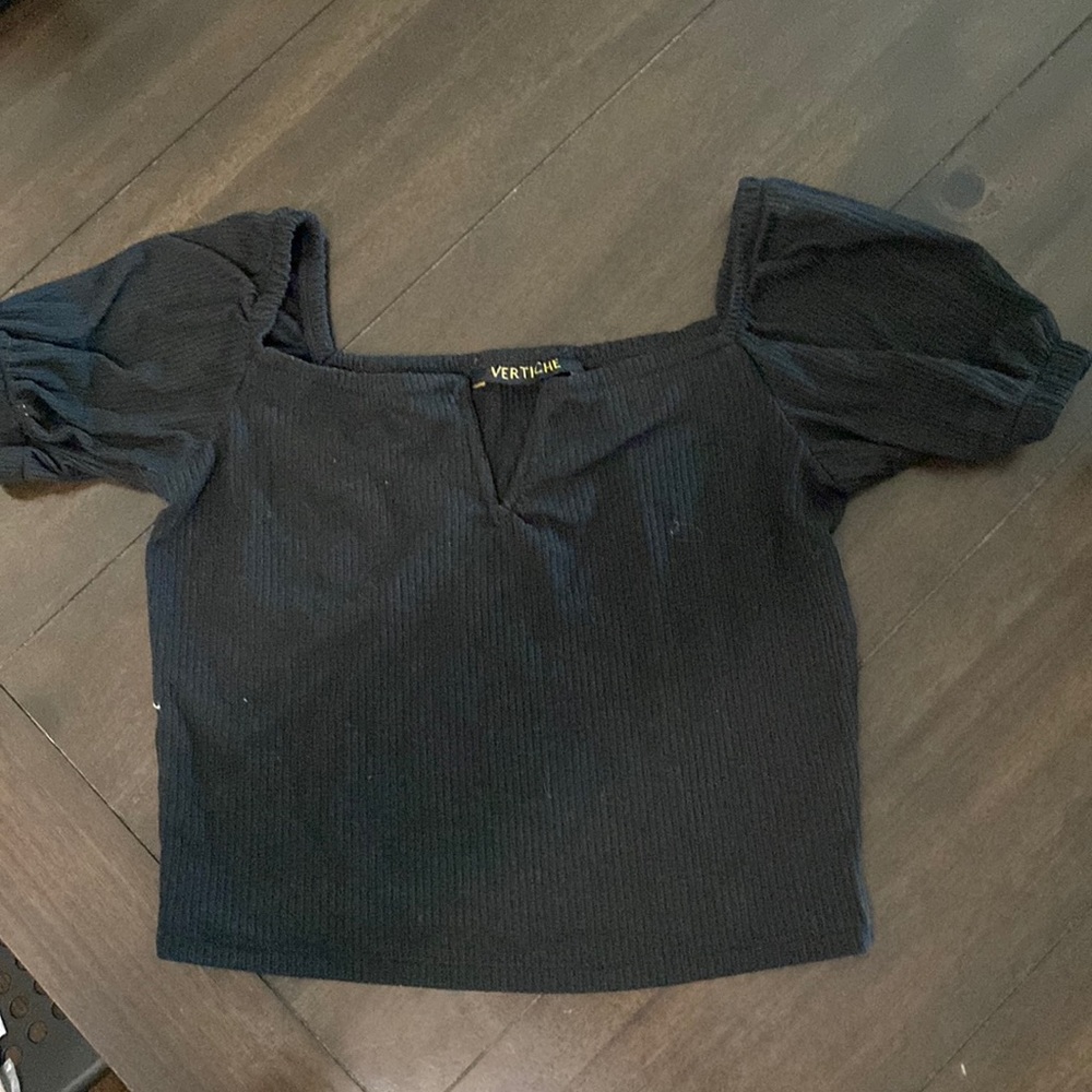Black Vertiche crop top
